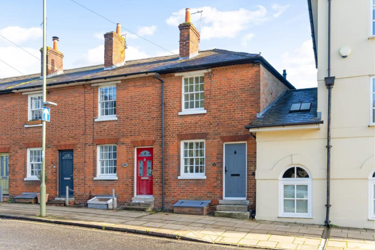 2 Bedrooms Stunning Westgate Cottage Retreat, Central Winchester, Free On-Street Parking Permit, With Garden Close To Cathedral - Sleeps 6, Pets Are Welcome, Summer Special Offer! - By Blue Puffin Stays Eksteriør billede
